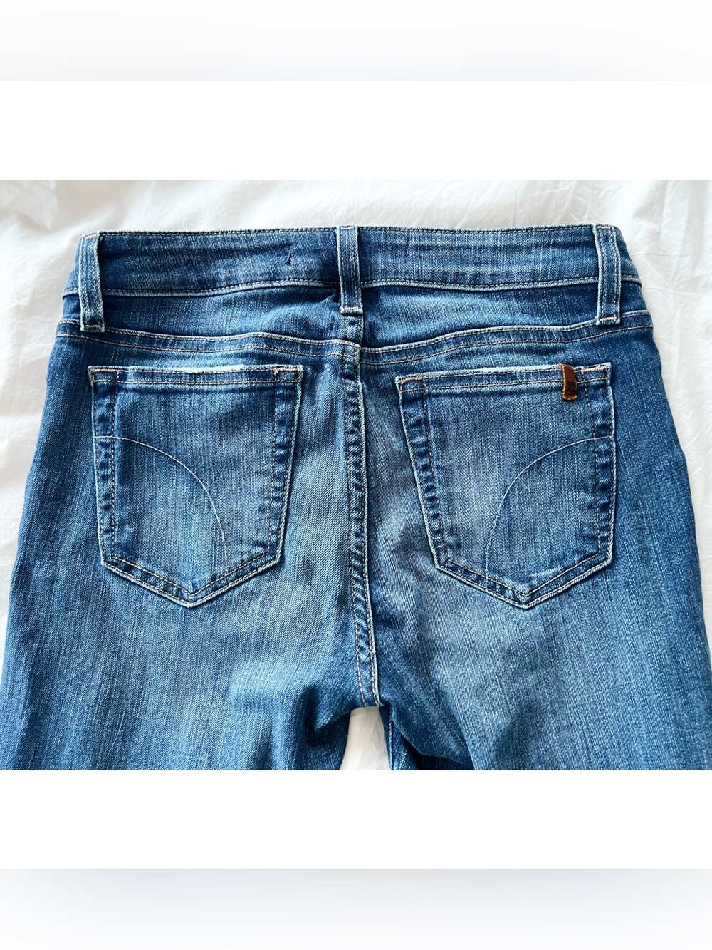 Joe’s Jeans Lucky Low Rise Flare Jeans Size 27 - Picture 6 of 8